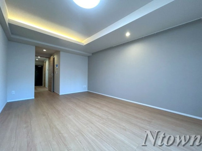 【居間・リビング】 | ロイヤルカーサ千種 | おしゃれな居間です