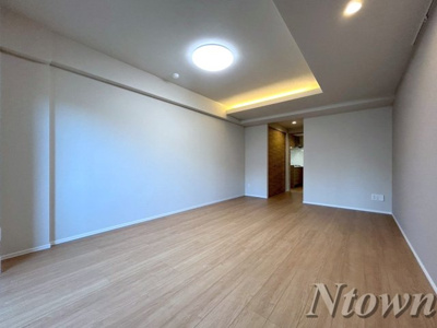 【居間・リビング】 | ロイヤルカーサ千種 | おしゃれなリビングです