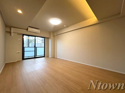 【居間・リビング】 | ロイヤルカーサ千種 | 使いやすいリビングです