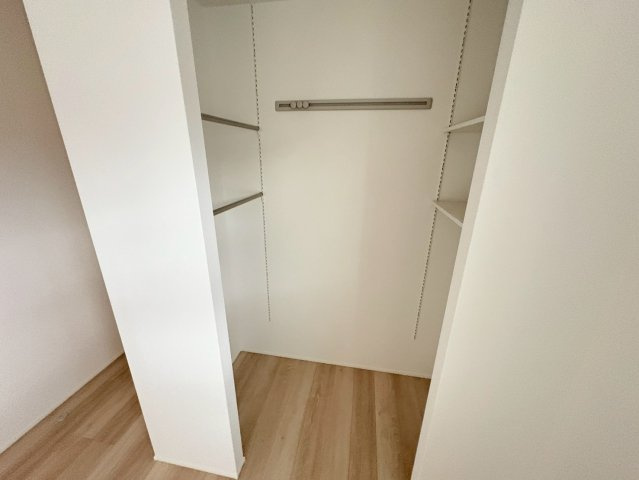 大野町２丁目戸建貸家の収納