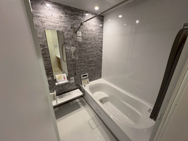 大野町２丁目戸建貸家の浴室