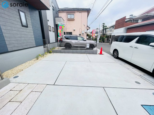 所沢市下安松第7　新築戸建て　リーブルガーデンの駐車場|4/13撮影