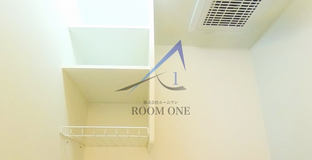 メゾン・プーラ菊川の内装