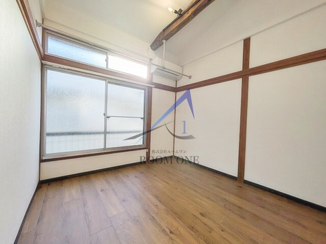 平塚荘の居間・リビング|洋室のお部屋です。