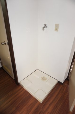 【その他】 | ウィスタリアハイツB | ウィスタリアハイツB　室内洗濯機置場