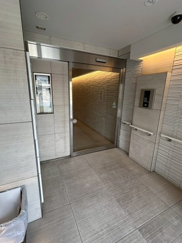 ラフィスタ志村坂上のエントランス