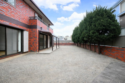 【庭】 | ◆◇笹野台中古戸建◆◇ | ◆土・日・祝日は、当社スタッフによる現地案内会を実施しております。もちろん平日のご案内も可能です。お気軽にご相談ください！！