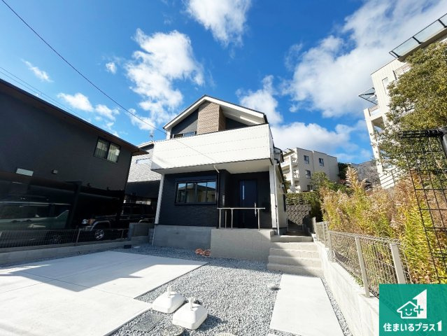 宝塚市宝梅　第1期　新築一戸建ての外観|安心の10年保証！外観を美しく保ち、雨水で汚れを落とします！気になることがありましたら、お気軽にお問い合わせください！