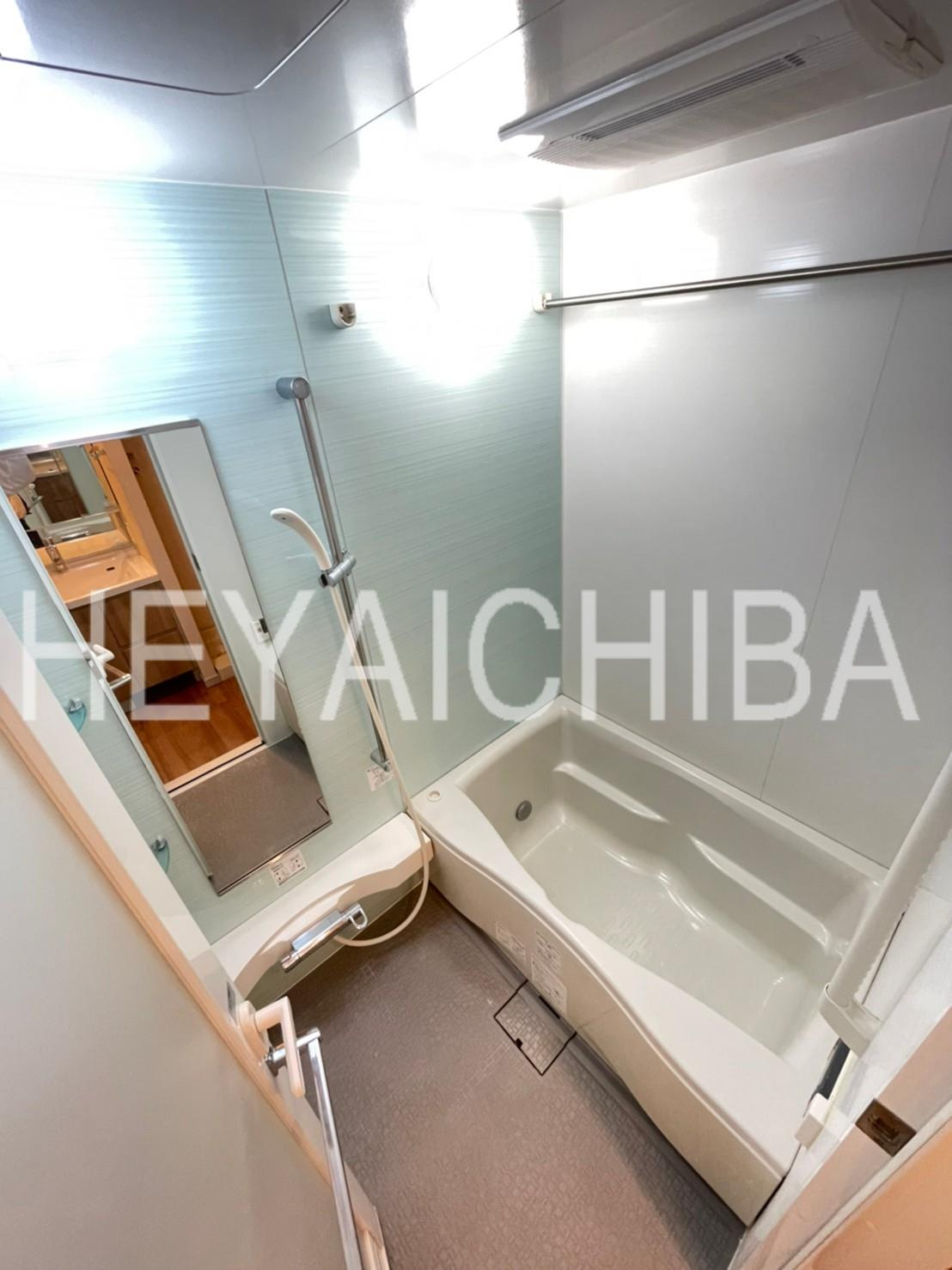 クリオ元浅草の浴室