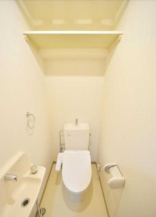 NsFLATS  3方角部屋　オートロック　温水洗浄便座のトイレ