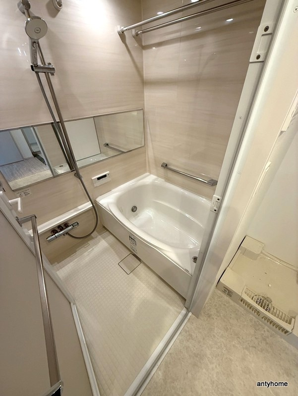 ソルレヴェンテ新梅田　仲介手数料無料の浴室