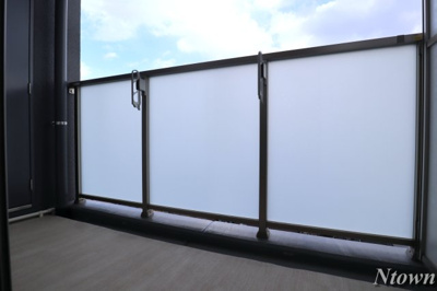 【バルコニー】 | エステムコート名古屋葵 | 暖かな日差しのふりそそぐバルコニー