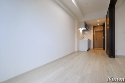 【居間・リビング】 | エステムコート名古屋葵 | こちらのリビングで趣味の時間をお楽しみください