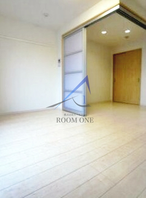 サンローヤルの居間・リビング|洋室のお部屋です。