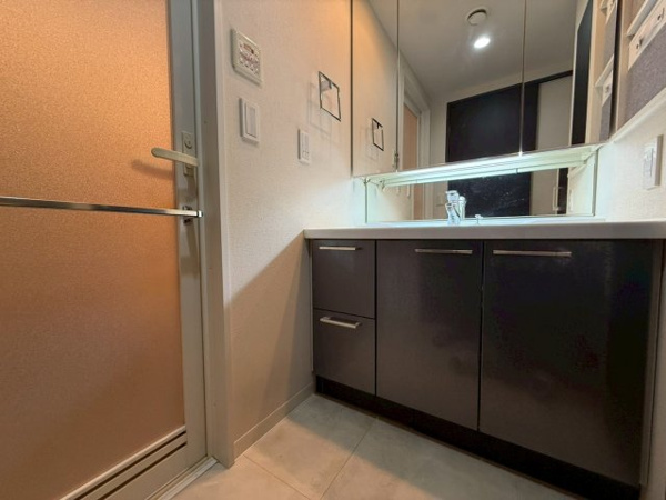 【独立洗面台】 | 【独立洗面台】のお写真になります☆