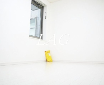 【居間・リビング】 | コンフォルト日暮里 | 洋室のお部屋です。