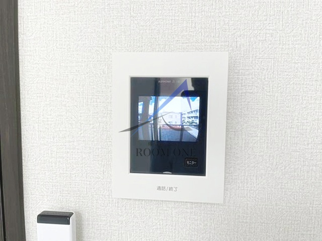 グリーンライフ目黒のセキュリティ|モニター付きインターホンです。