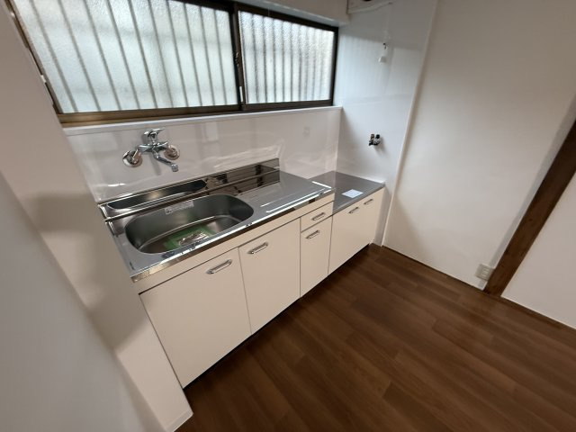 市役所側貸家③のキッチン