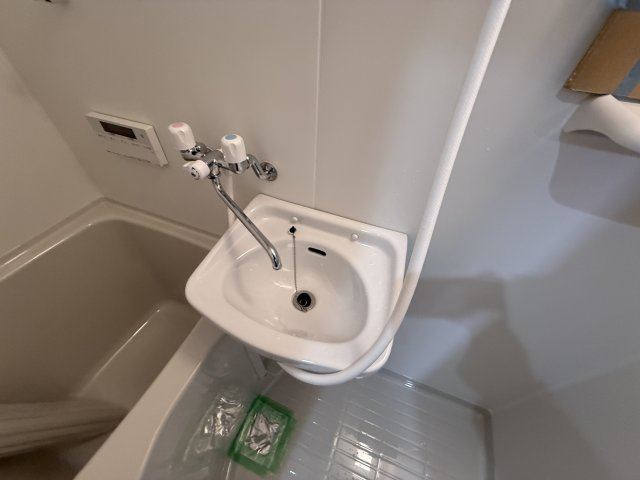 市役所側貸家③の洗面所