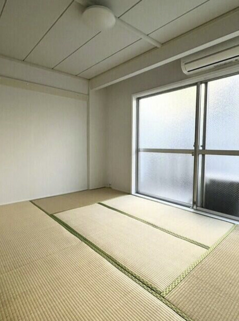 海野ハイツの寝室