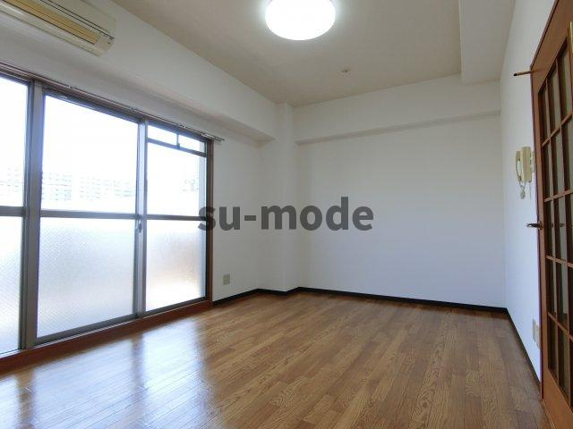 セリバノーブルの洋室