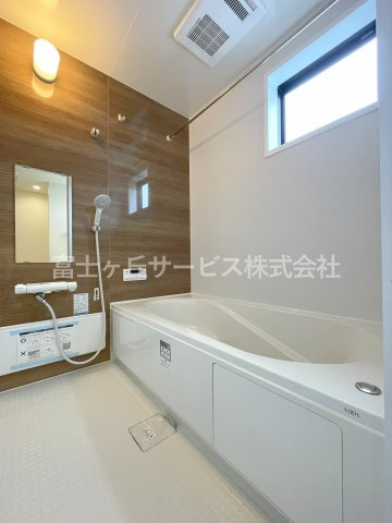 【浴室】 | 牧之原市静波 2期 新築一戸建て 2号棟 | コンパクトで使いやすいお風呂です