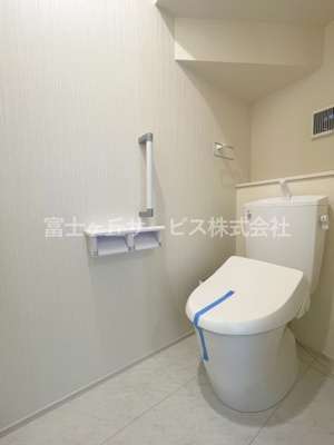 【トイレ】 | 牧之原市静波 2期 新築一戸建て 2号棟 | 1階トイレです