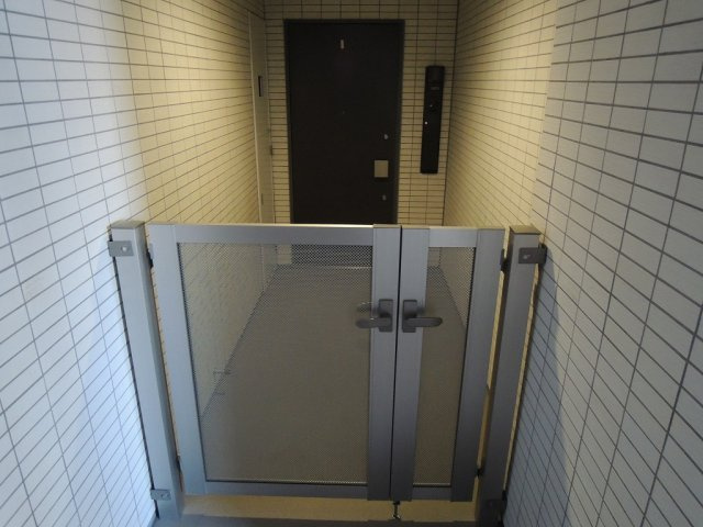 アトラスヒルズ文京白山の玄関