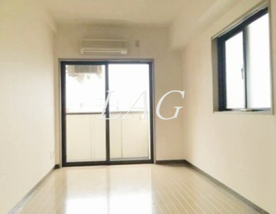 【居間・リビング】 | 宮崎ビル | 洋室のお部屋です。