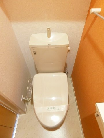 【トイレ】 | ボヌール | 落ち着いた色調のトイレです