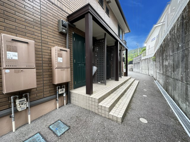 セジュール堂林 B棟のエントランス