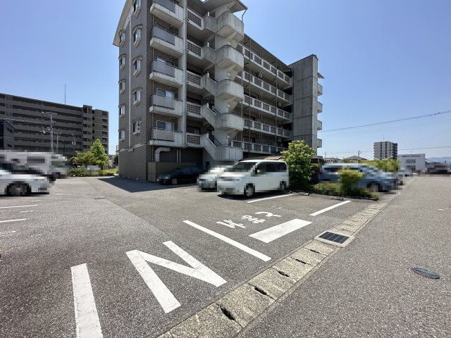 ｖｉｌｌａ ｂｒｉｃｋの駐車場