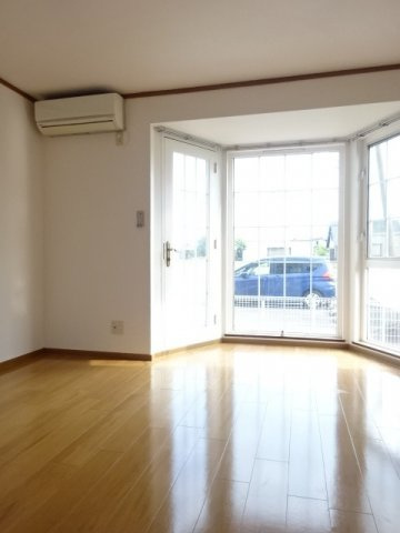 ディスカバリーⅠの居間・リビング|ゆったり過ごせるリビングです