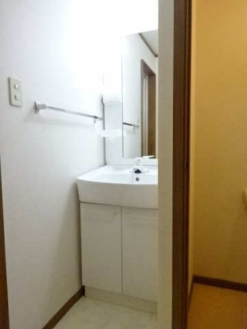 ディスカバリーⅠの洗面所|コンパクトで使いやすい洗面所