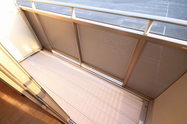 Ｊｅｕｎｅｓｓｅ Ｃのバルコニー|暖かな日差しのふりそそぐバルコニー