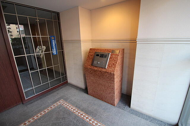 ルネサンスシティ本牧のエントランス