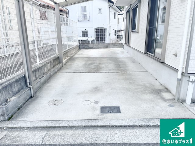 堺市西区山田　中古一戸建ての駐車場|駐車場の用意があります