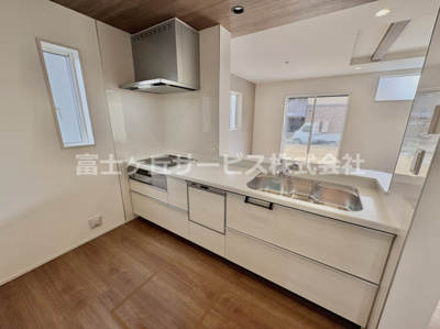 【キッチン】 | 浜松市中央区舞阪町舞阪 2期 新築一戸建て 1号棟 | お料理しやすいキッチンです