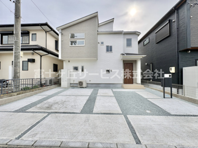 【外観】 | 浜松市中央区舞阪町舞阪 2期 新築一戸建て 2号棟 | 現在建築中の外観画像です。ご内覧は同じメーカーの完成物件へご案内いたしますので、いつでもご相談ください！