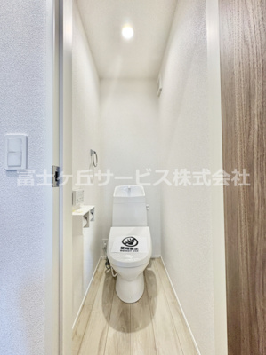 【トイレ】 | 豊橋市下地町 新築一戸建て 3号棟 | コンパクトで使いやすいトイレです