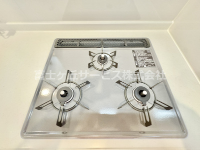 【キッチン】 | 豊橋市下地町 新築一戸建て 4号棟 | コンパクトなキッチンで掃除もラクラク