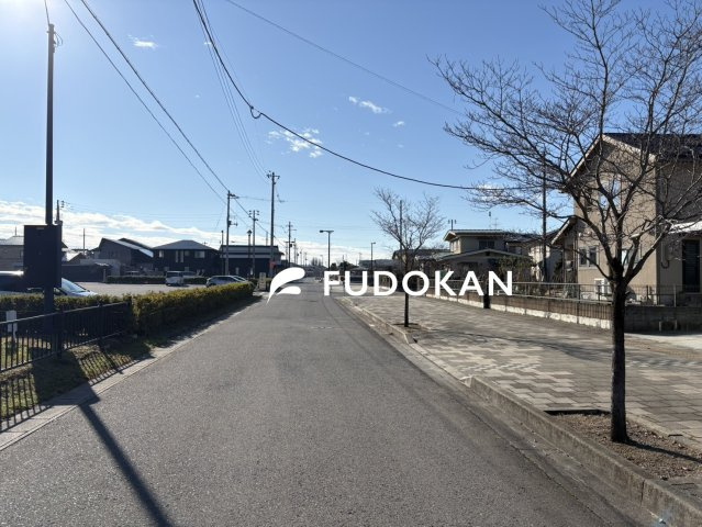 河北町谷地ひな市二丁目の前面道路含む現地写真|前面道路。