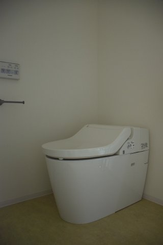 Mirei金閣寺 お店と暮らしが、ひとつになる場所のトイレ