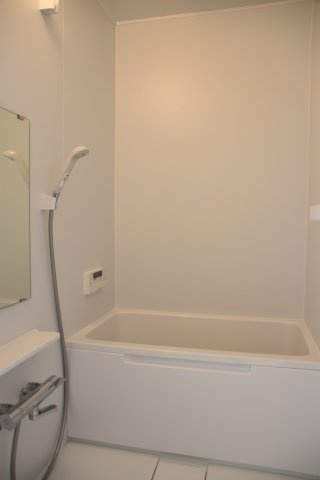 Mirei金閣寺 お店と暮らしが、ひとつになる場所の浴室