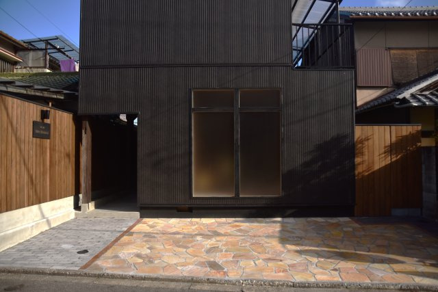 Mirei金閣寺 お店と暮らしが、ひとつになる場所の外観