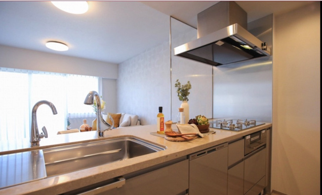 【キッチン】 | ★仲介手数料無料★OPENRESIDENCIA MEGUROYAKUMO（角住戸・2面バルコニー）