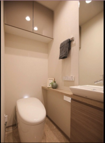 【トイレ】 | ★仲介手数料無料★OPENRESIDENCIA MEGUROYAKUMO（角住戸・2面バルコニー）