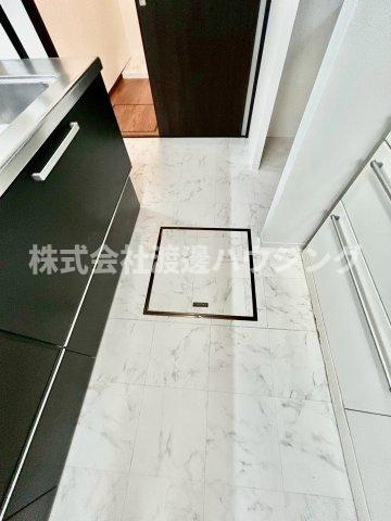 山本台3丁目一戸建の収納|床下収納