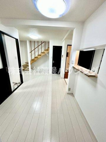 山本台3丁目一戸建の内装