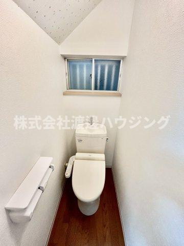 山本台3丁目一戸建のトイレ|1.2階ともにトイレございます